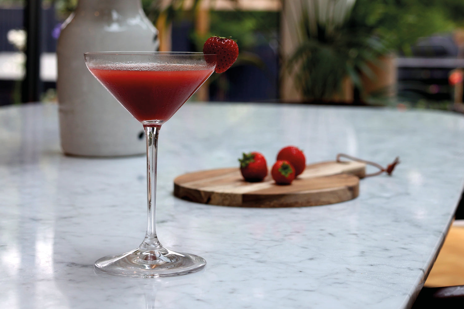 Summer cocktails: start slicing the strawberries!